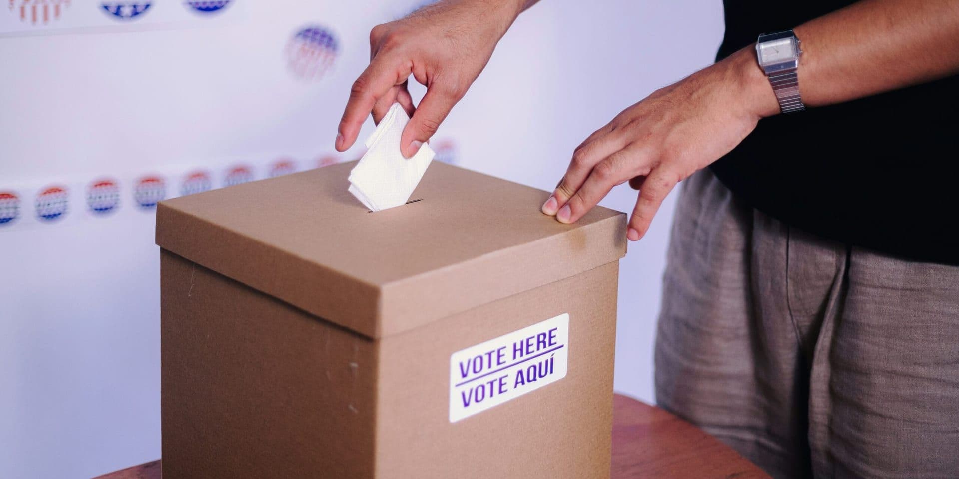 Early Voting Begins in NYC Mayoral Race Amidst Political Turmoil