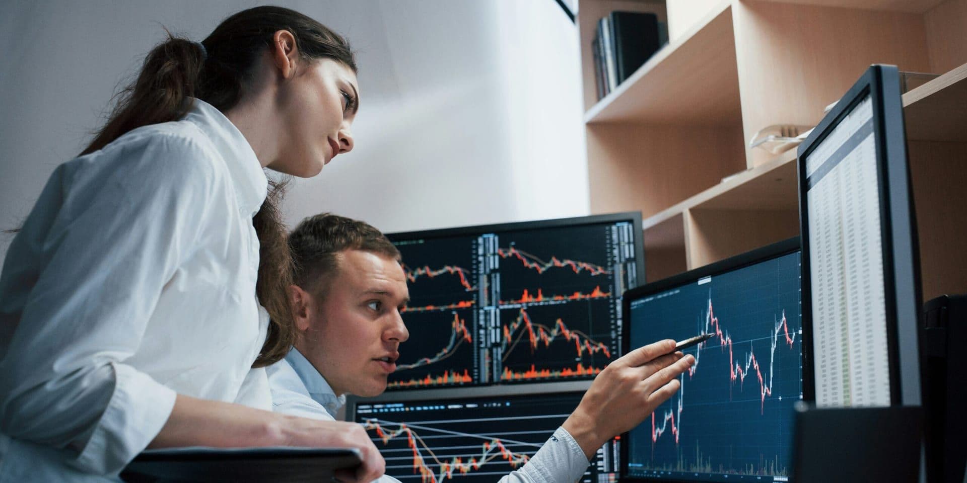 U.S. Stock Markets Surge Amid Economic Optimism and Federal Reserve Signals