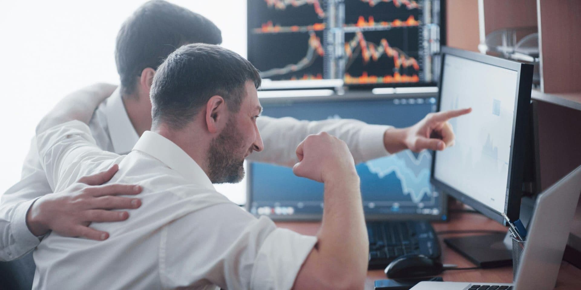 Wall Street Retreats as Tech Stocks Drag on Broader Market Performance