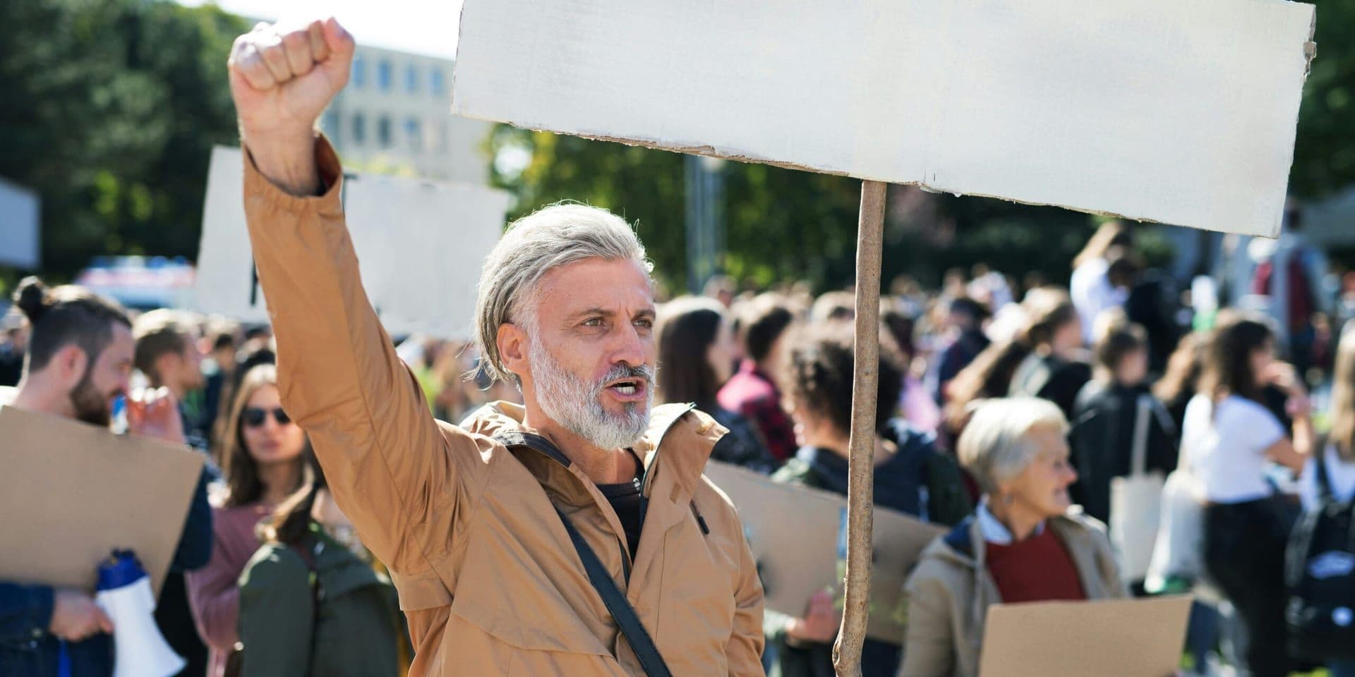 “Fighting Oligarchy” Tour Continues to Rally Progressive Base