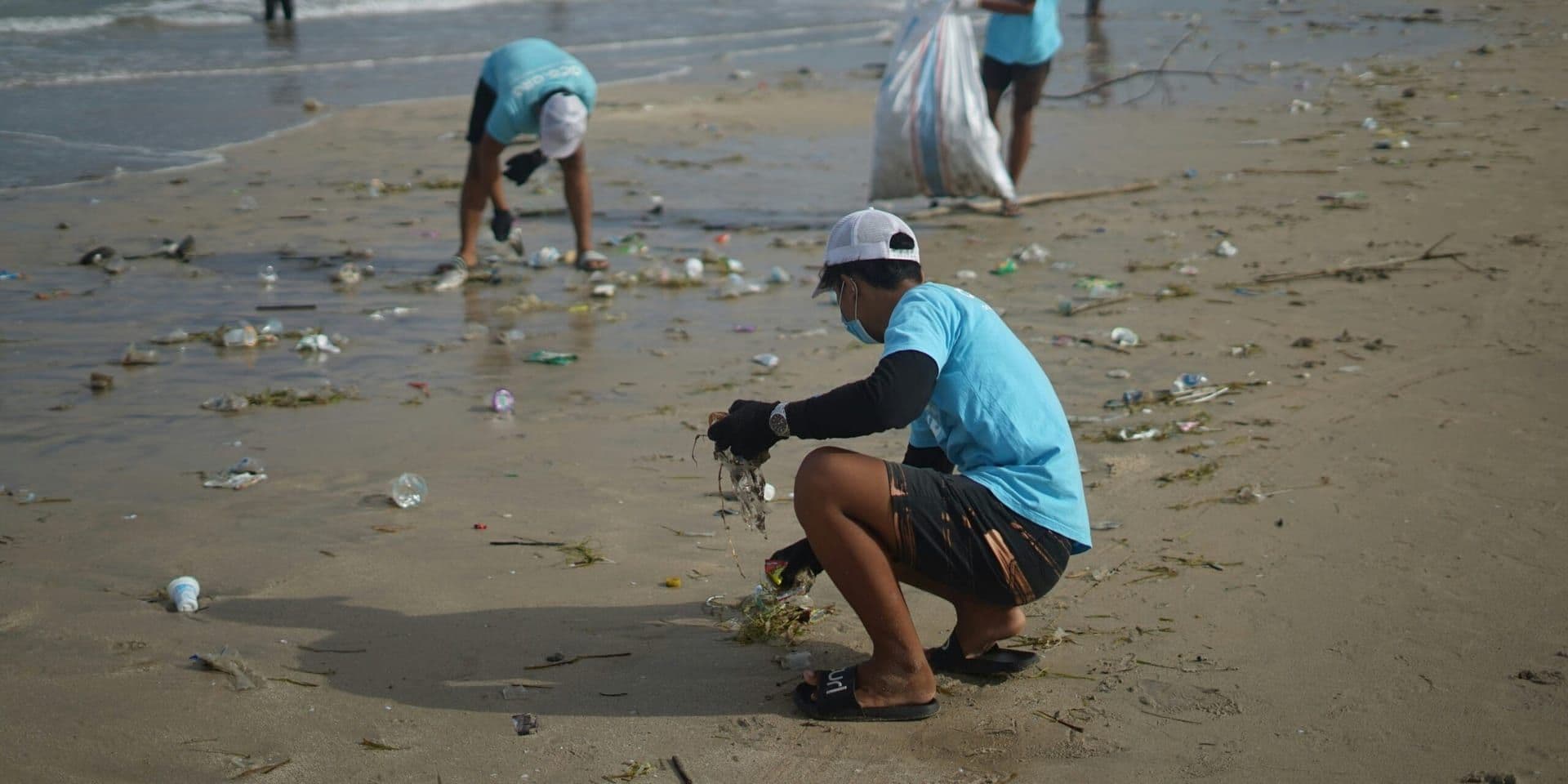 U.S. Study Clarifies How Microplastics Accumulate in Coastal Hotspots